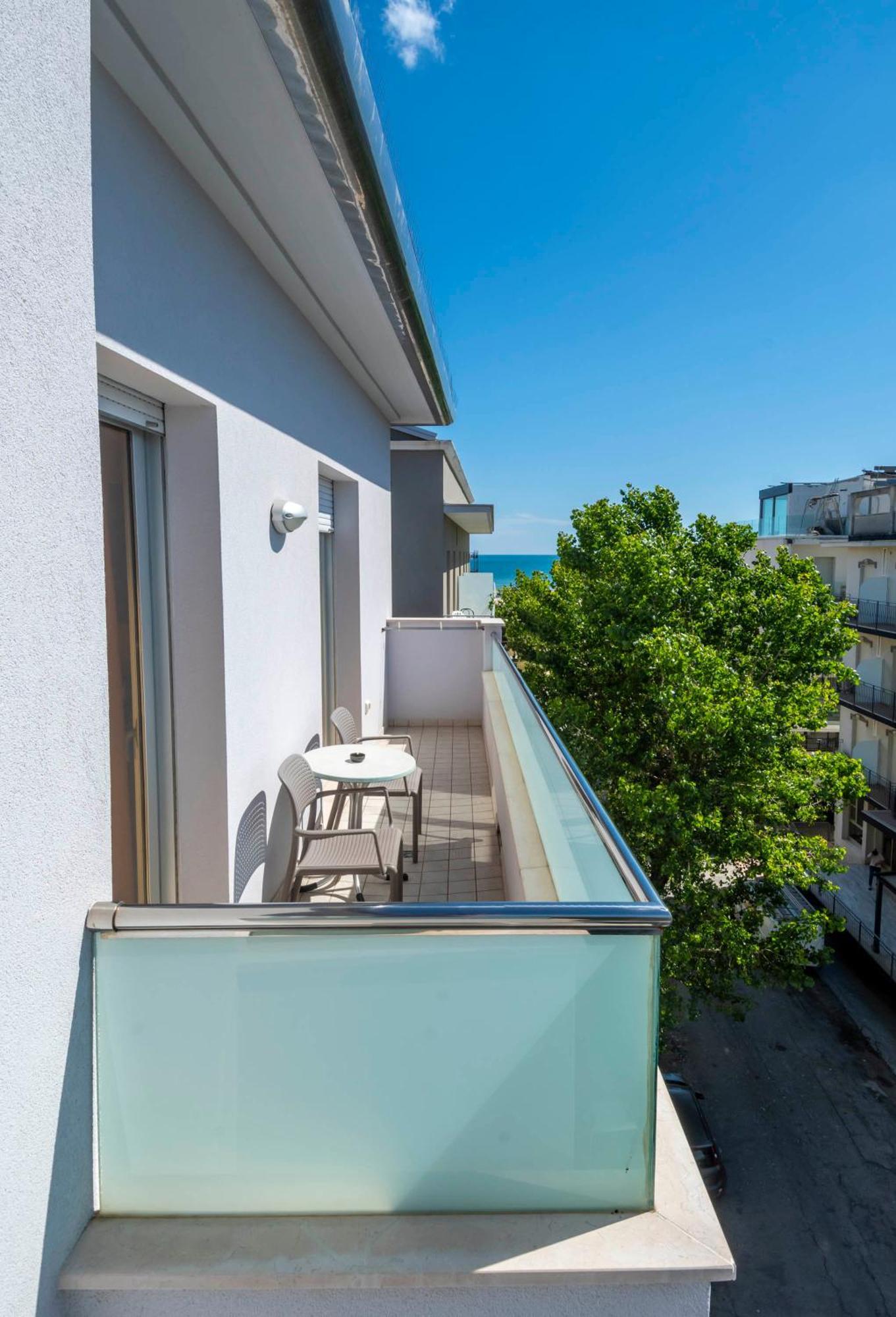 Residence Marzia Rimini Luaran gambar