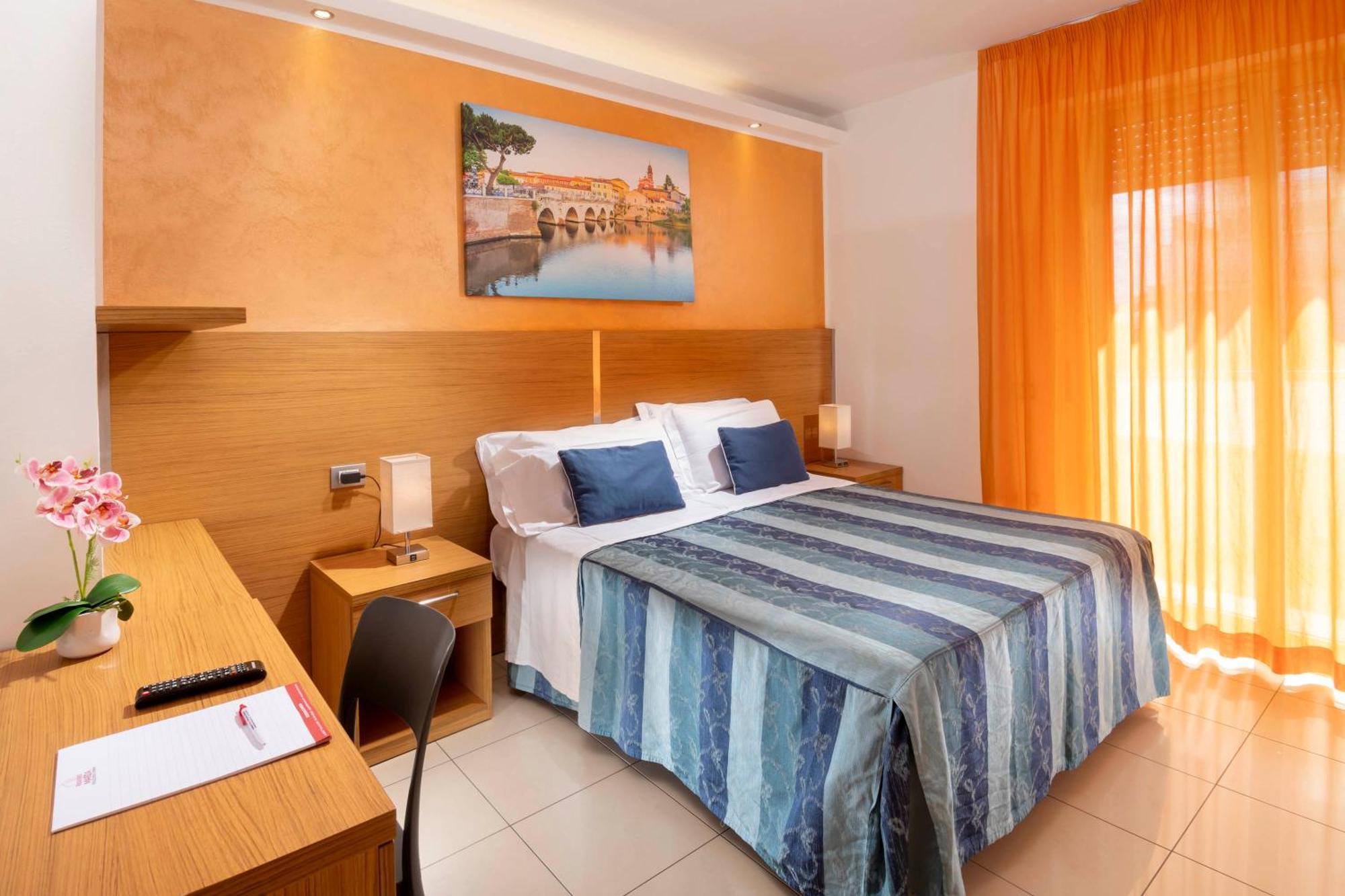 Residence Marzia Rimini Luaran gambar