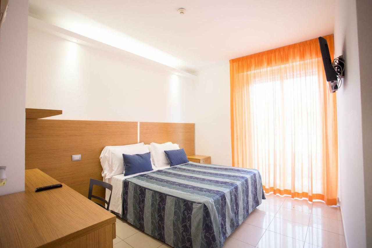 Residence Marzia Rimini Luaran gambar
