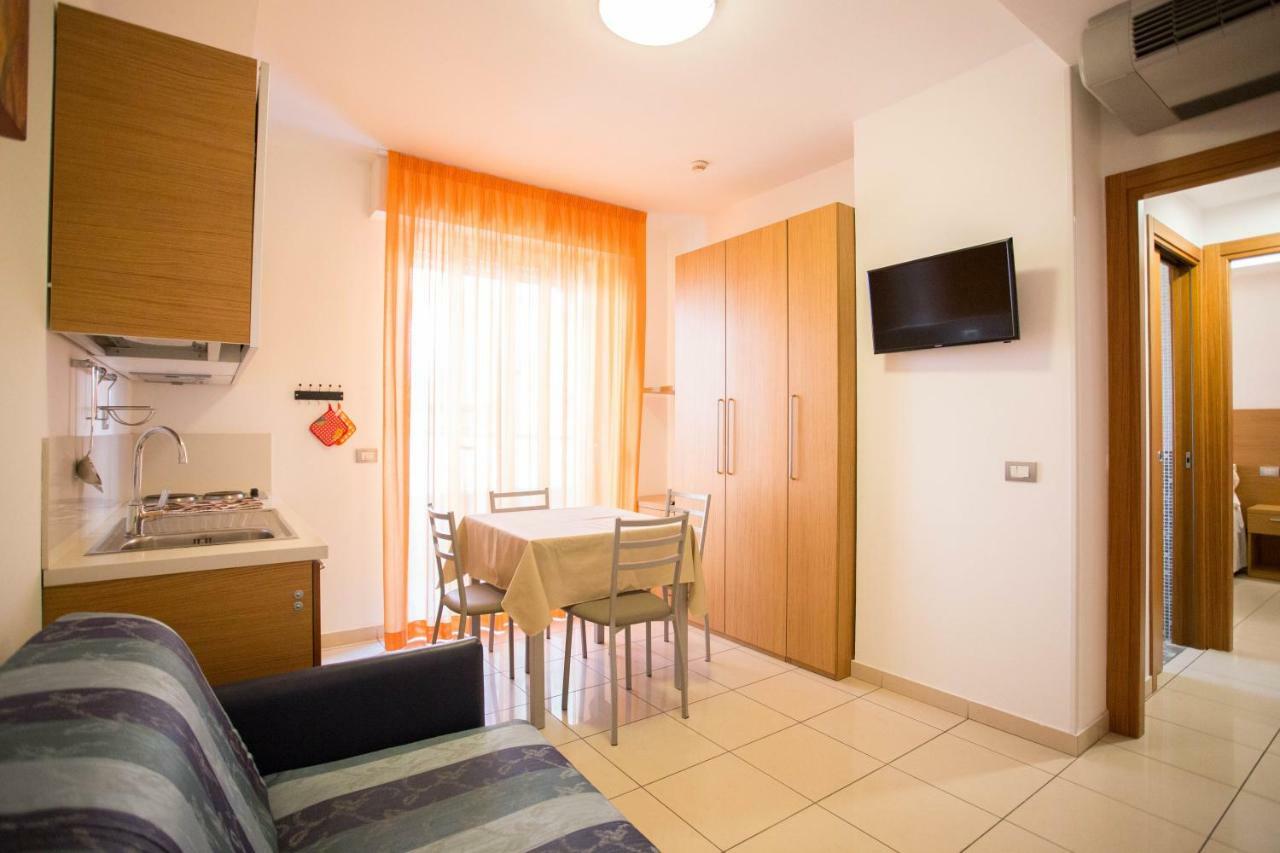 Residence Marzia Rimini Luaran gambar