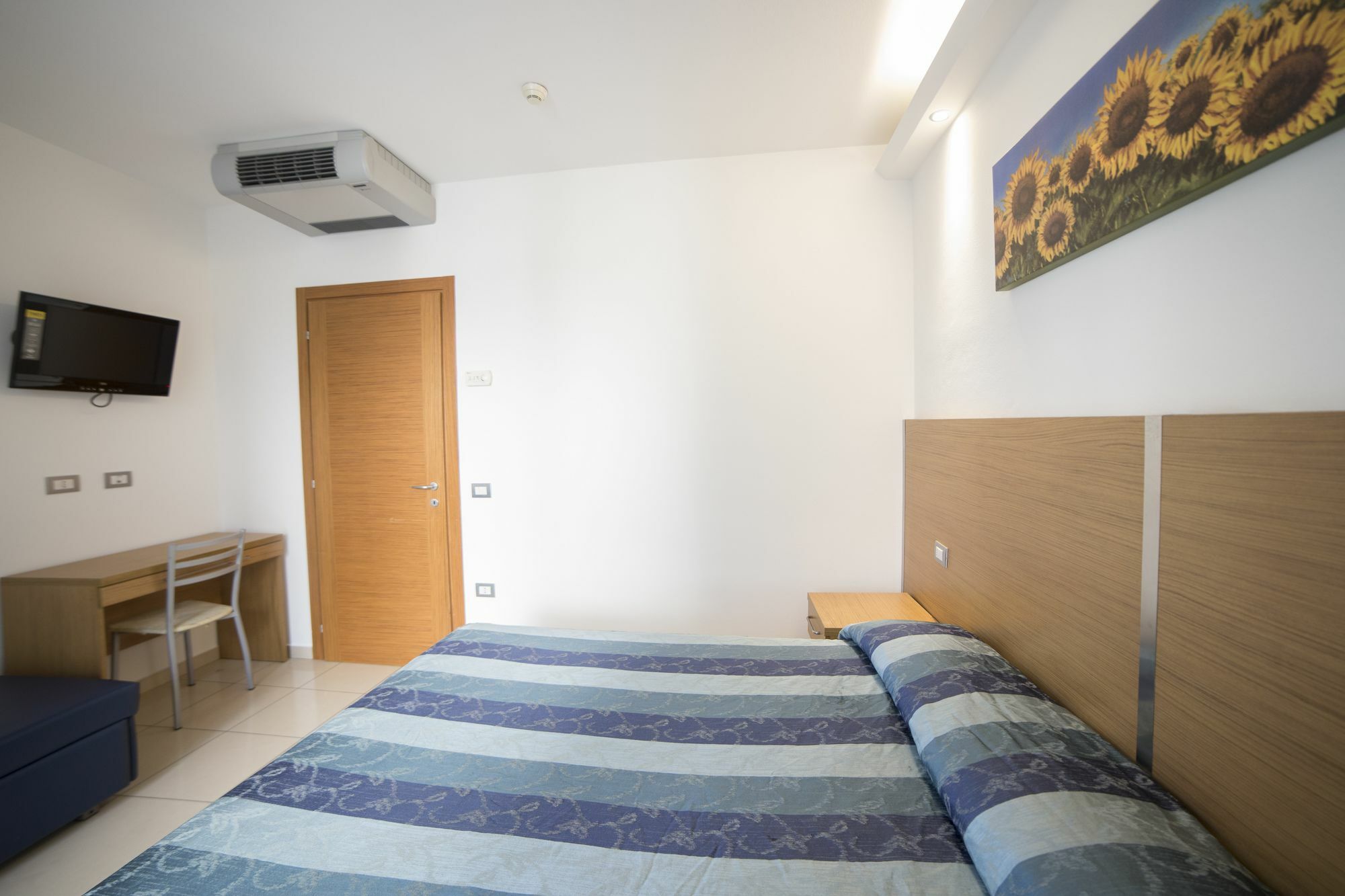 Residence Marzia Rimini Luaran gambar